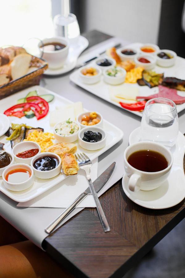 The Royals Hotel Izmir Zewnętrze zdjęcie
